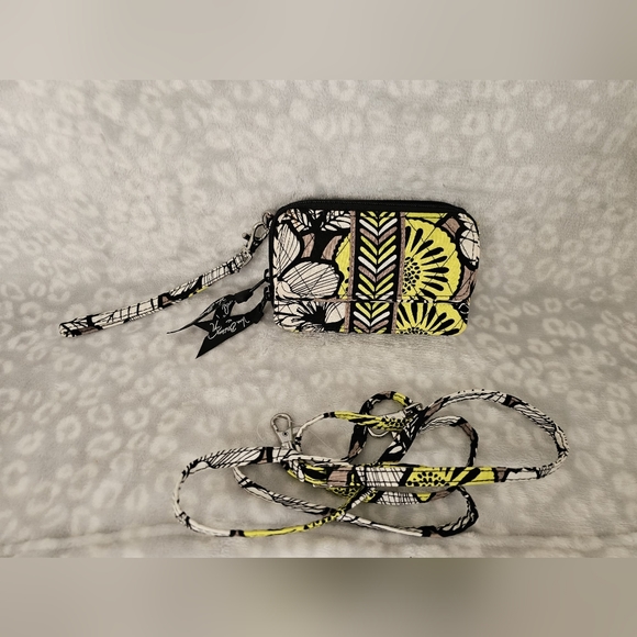 🦋Vera Bradley Crossbody/Wristlet, Convertible - Picture 9 of 11